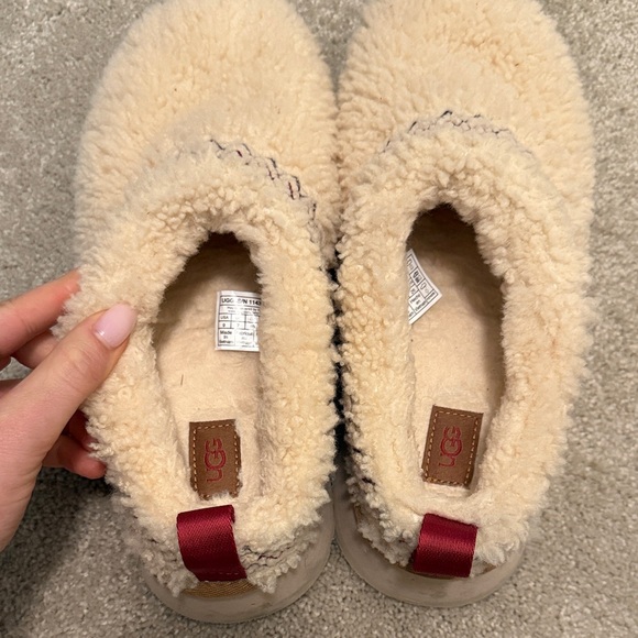 UGG Tan and Red Plush Slippers - Picture 5 of 6
